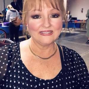 Meet your Posher, Denise